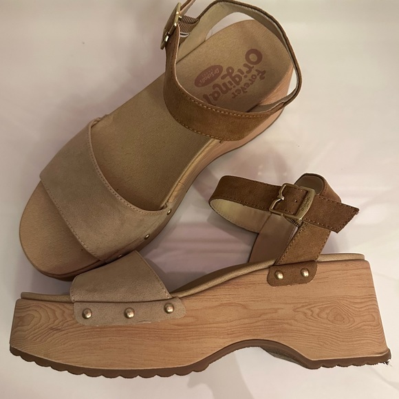 Dr. Scholl’s Platform Clog Tan - Picture 1 of 4